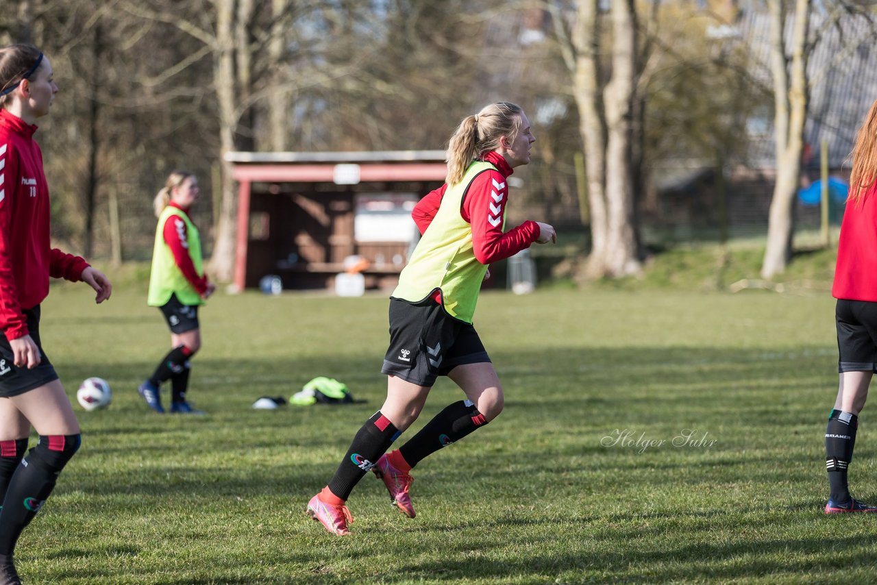 Bild 98 - F Rot Schwarz Kiel - SV Henstedt Ulzburg 2 : Ergebnis: 1:1